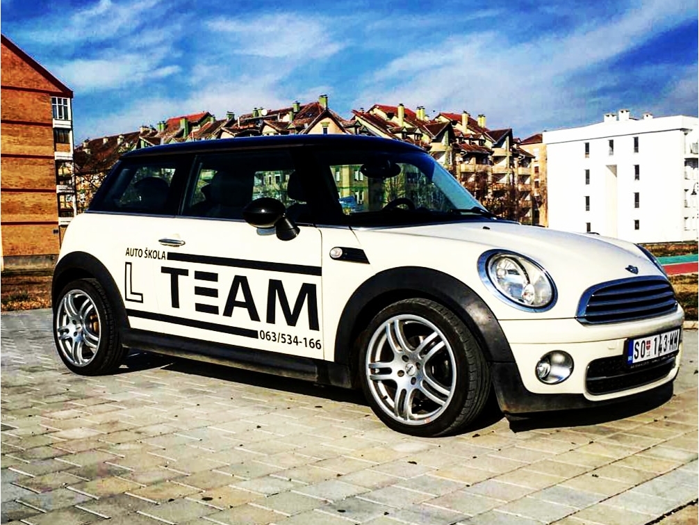 Picture of Mini Cooper 1.5 L